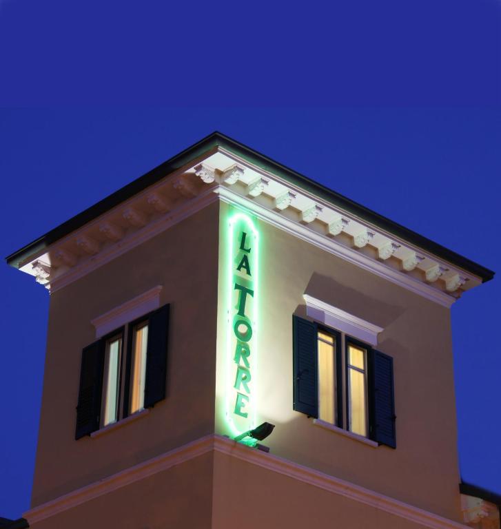 Hotel La Torre Rimini Exteriör bild