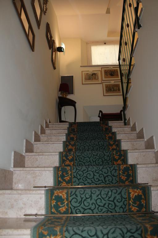 Hotel La Torre Rimini Exteriör bild